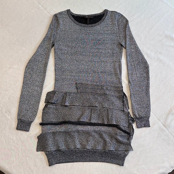BCBGMAXAZRIA Women’s Long Sleeve Ruffle Skirt Dress, Metallic, Size X-Small. - Picture 1 of 4